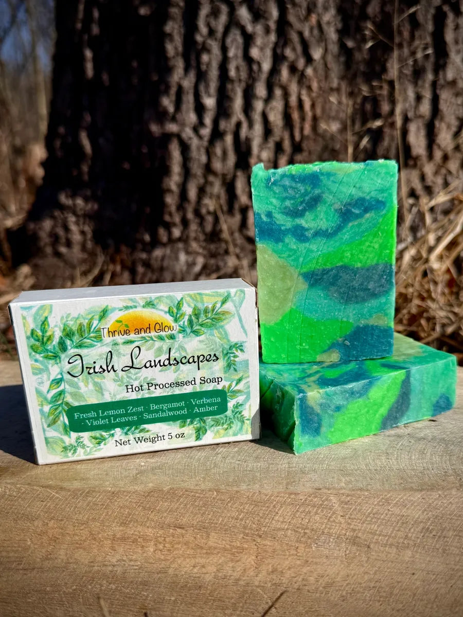 Irish Landscapes (Fresh lemon vest, verbena, violet leaf, bergamot, sandalwood, amber)