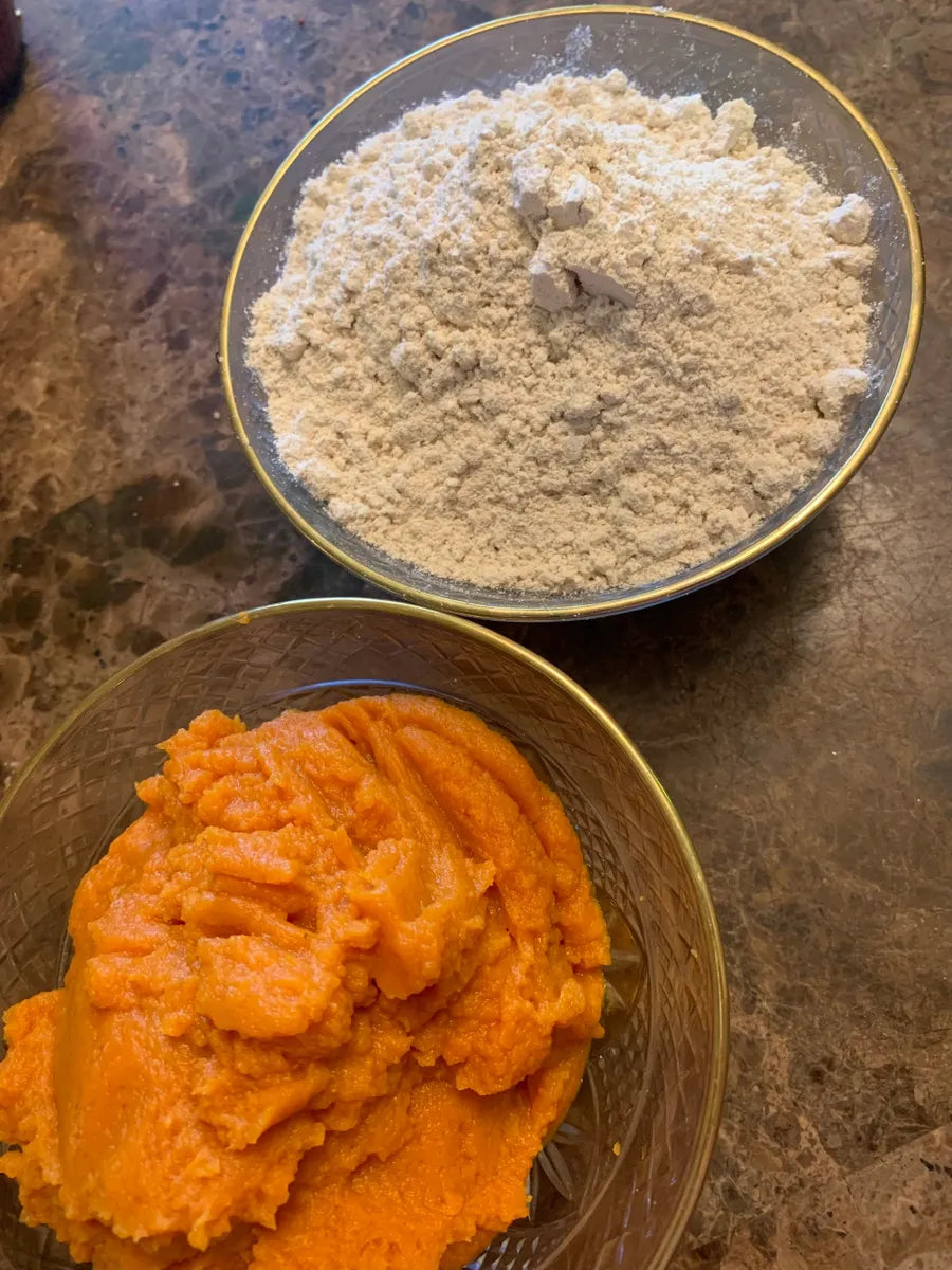Pumpkin & Oatmeal (with pumpkin purée, ground oats, and maple syrup)